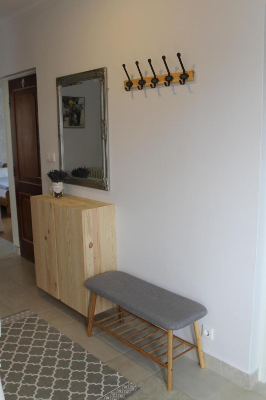 Apartman Nikol Apartment ตีฮานี ภายนอก รูปภาพ