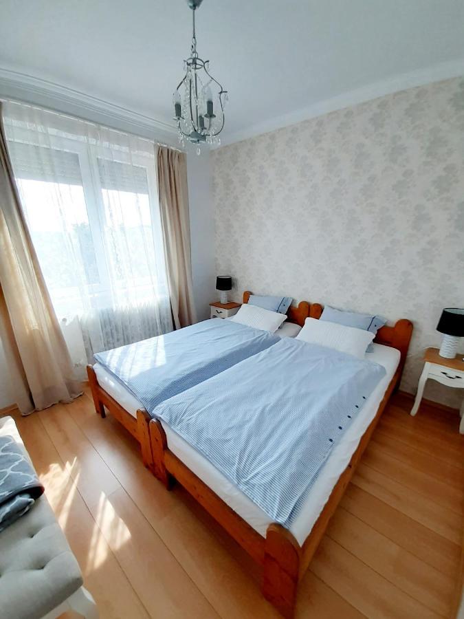 Apartman Nikol Apartment ตีฮานี ภายนอก รูปภาพ